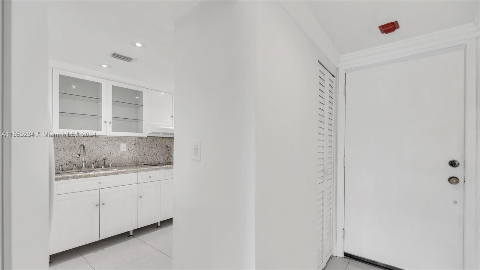 PALM-WEST GARDENS CONDO - Residential Lease