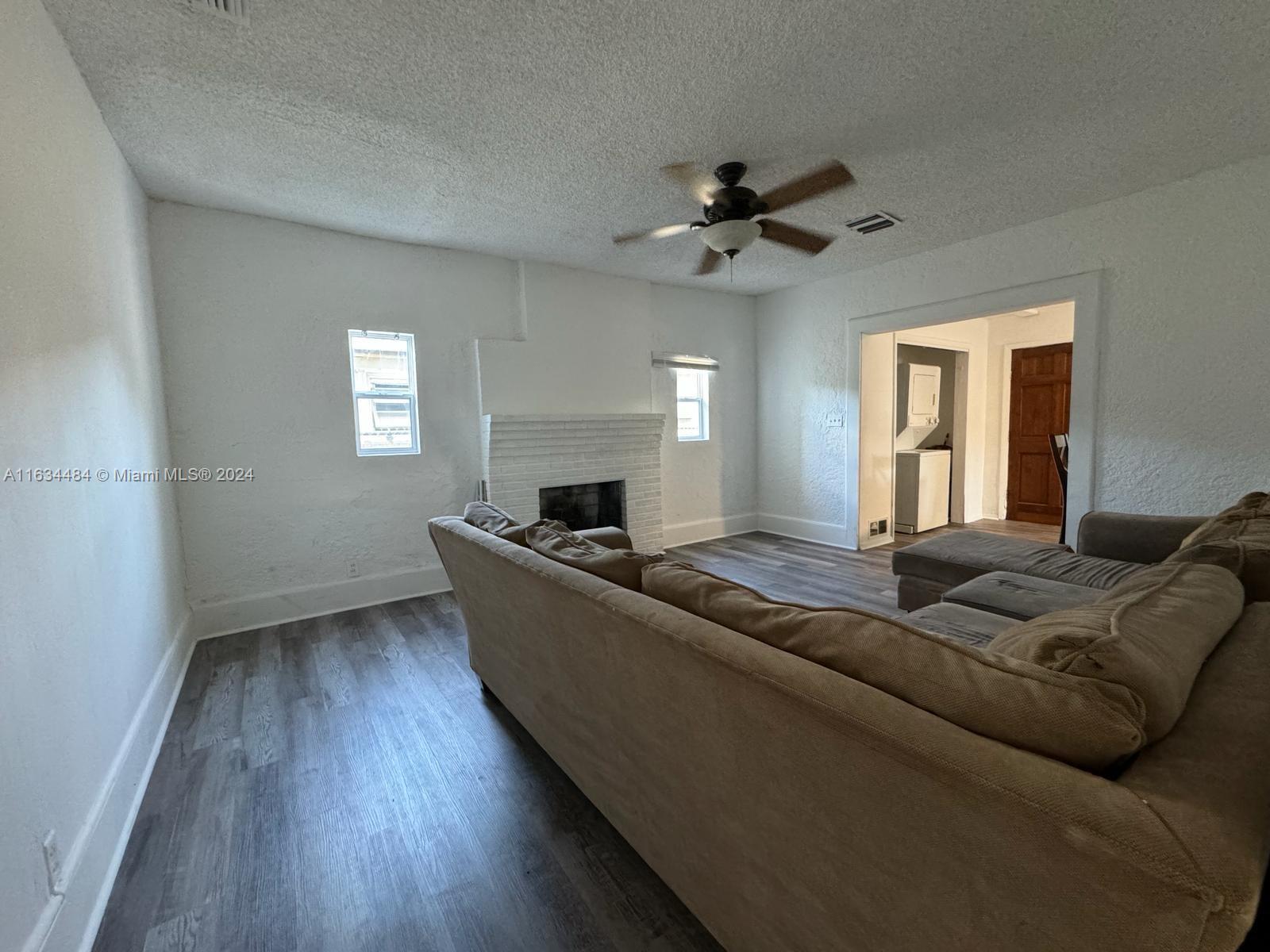 HOLLYWOOD SOUTH SIDE ADD - Residential Income