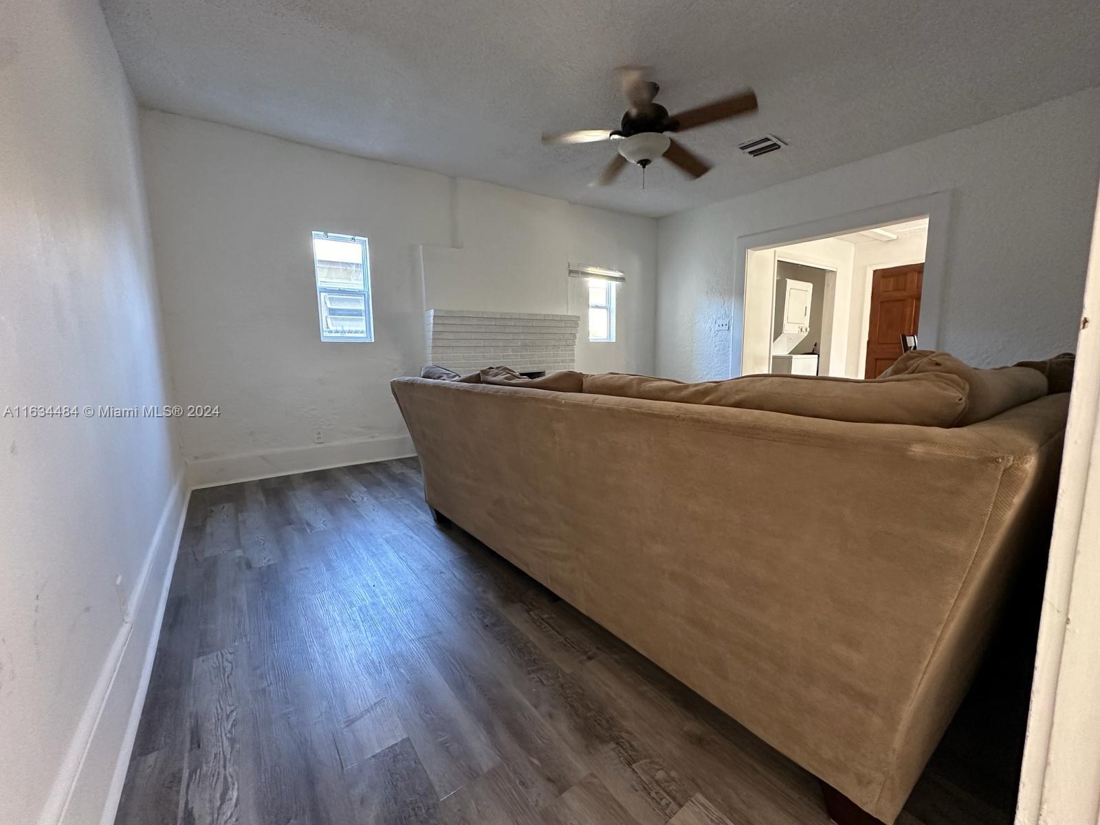 HOLLYWOOD SOUTH SIDE ADD - Residential Income