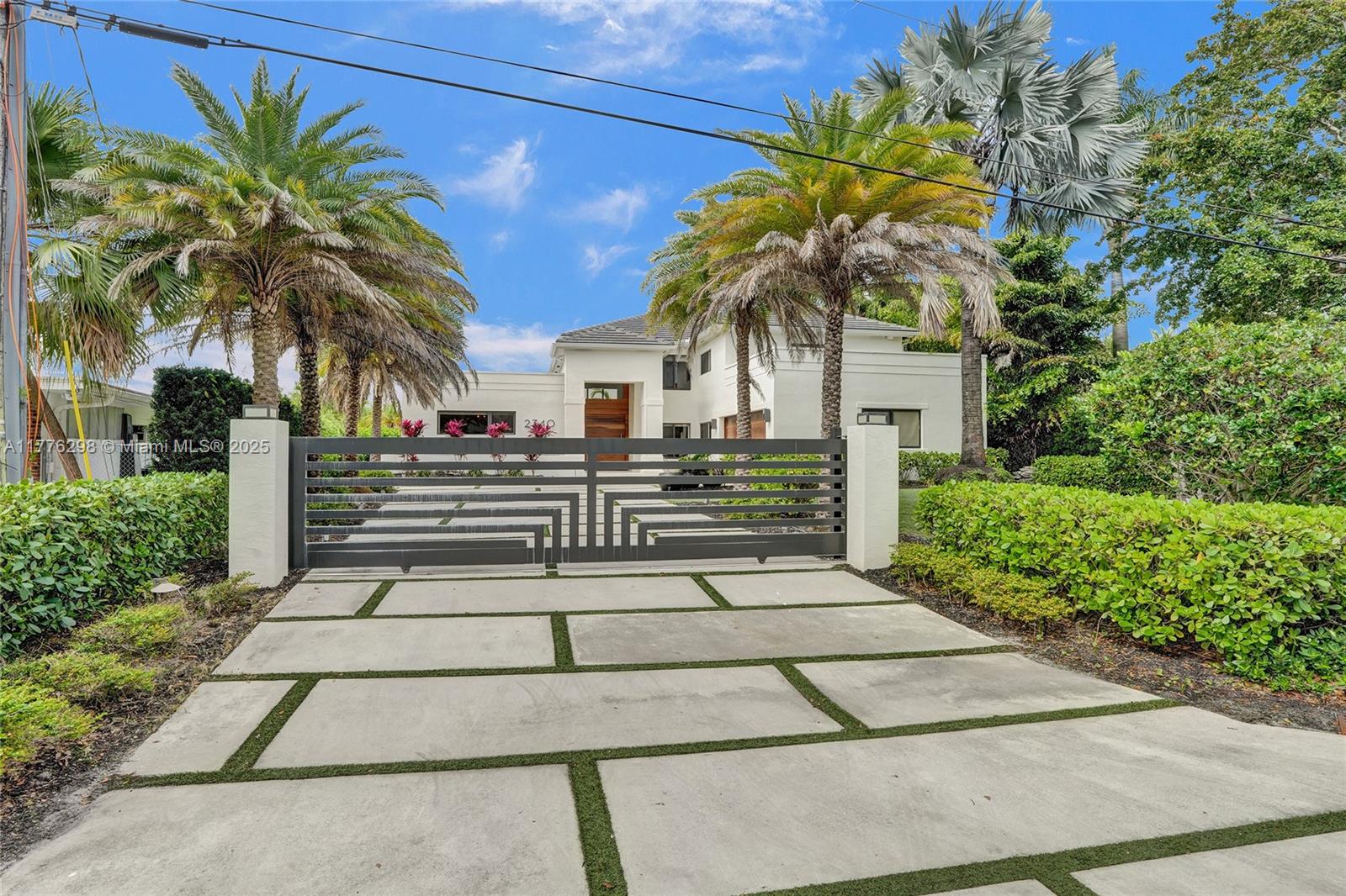 2340 Aqua Vista Blvd