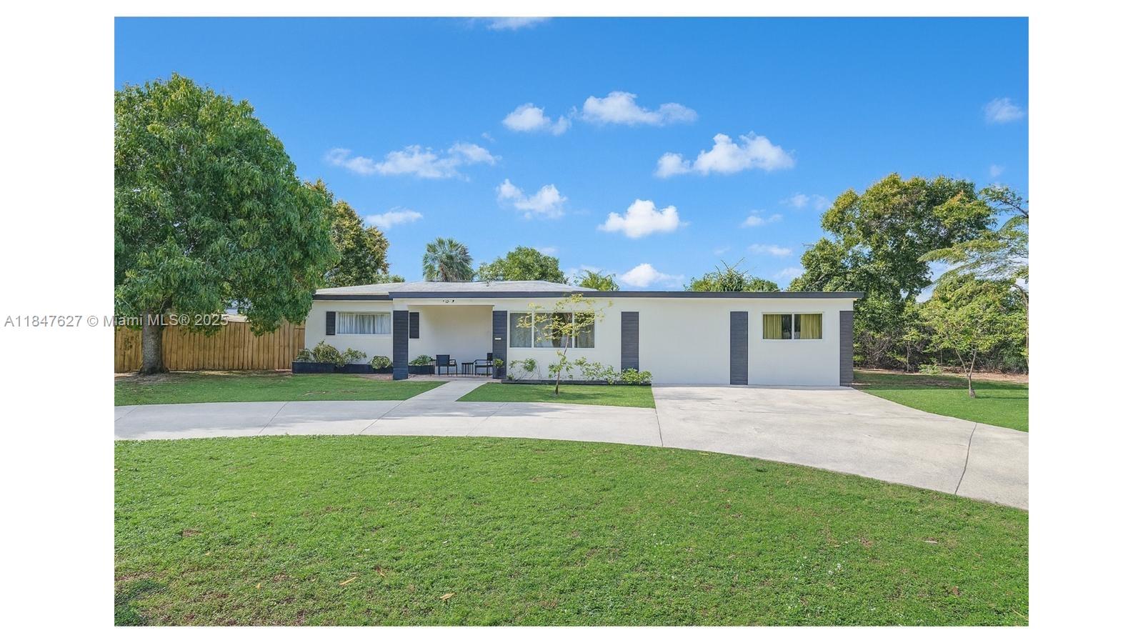 LAKEWAY ADDITION - Residential