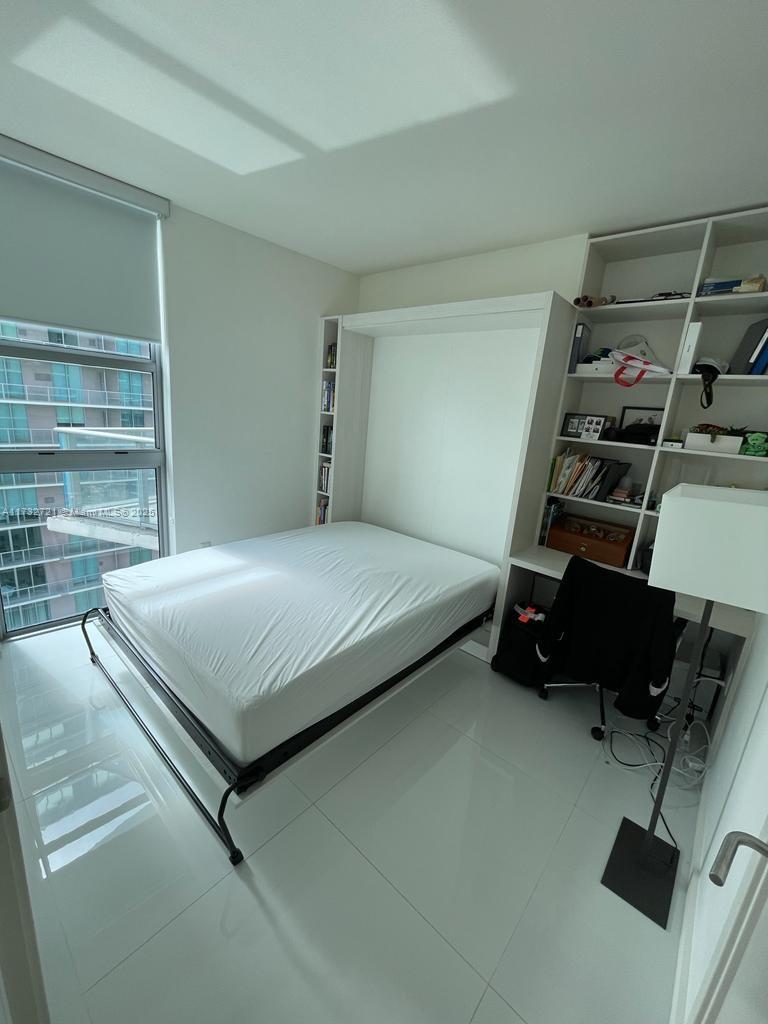 1100 MILLECENTO RESIDENCE - Residential