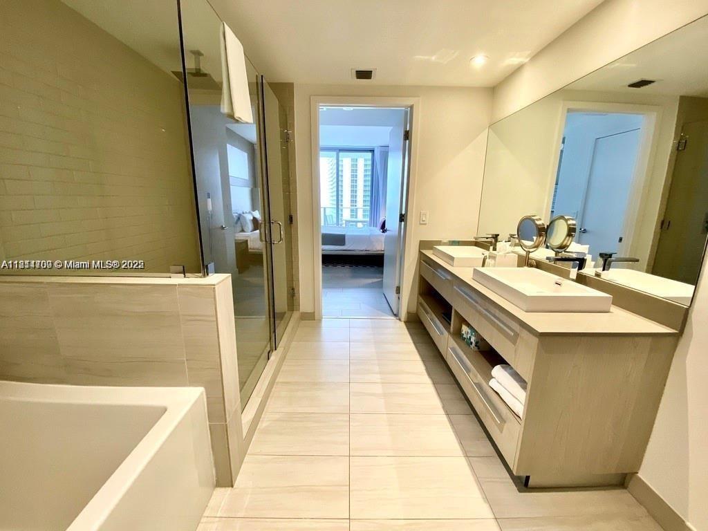 Hyde Beach House - Residential