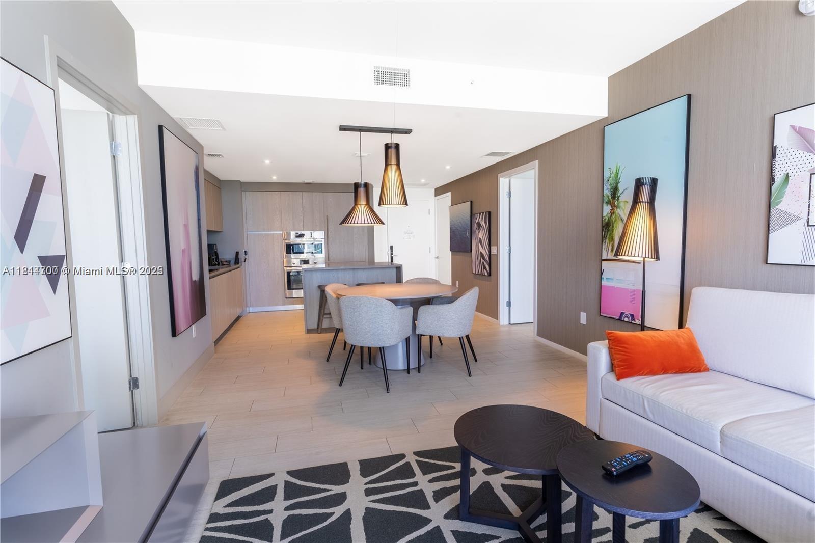 Hyde Beach House - Residential