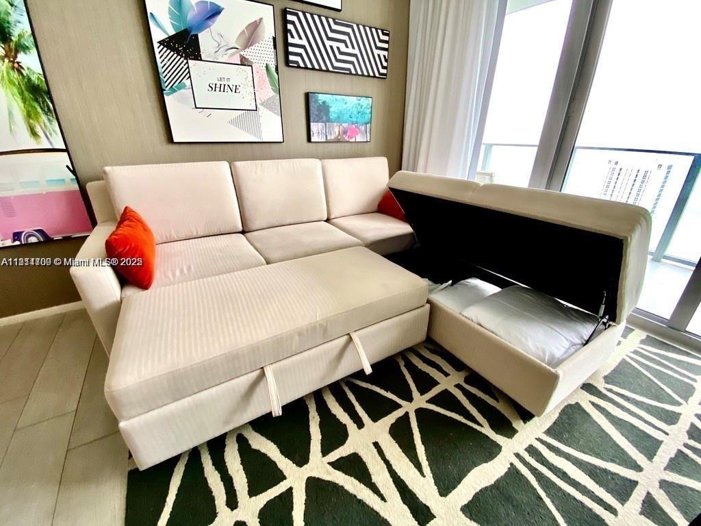 Hyde Beach House - Residential