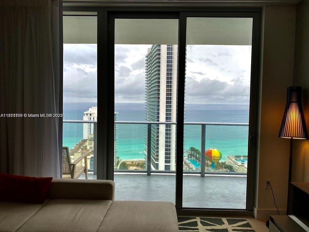 4010 S Ocean Dr R1905