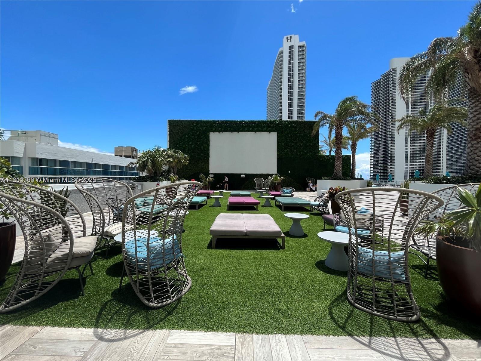 Hyde Beach House - Residential