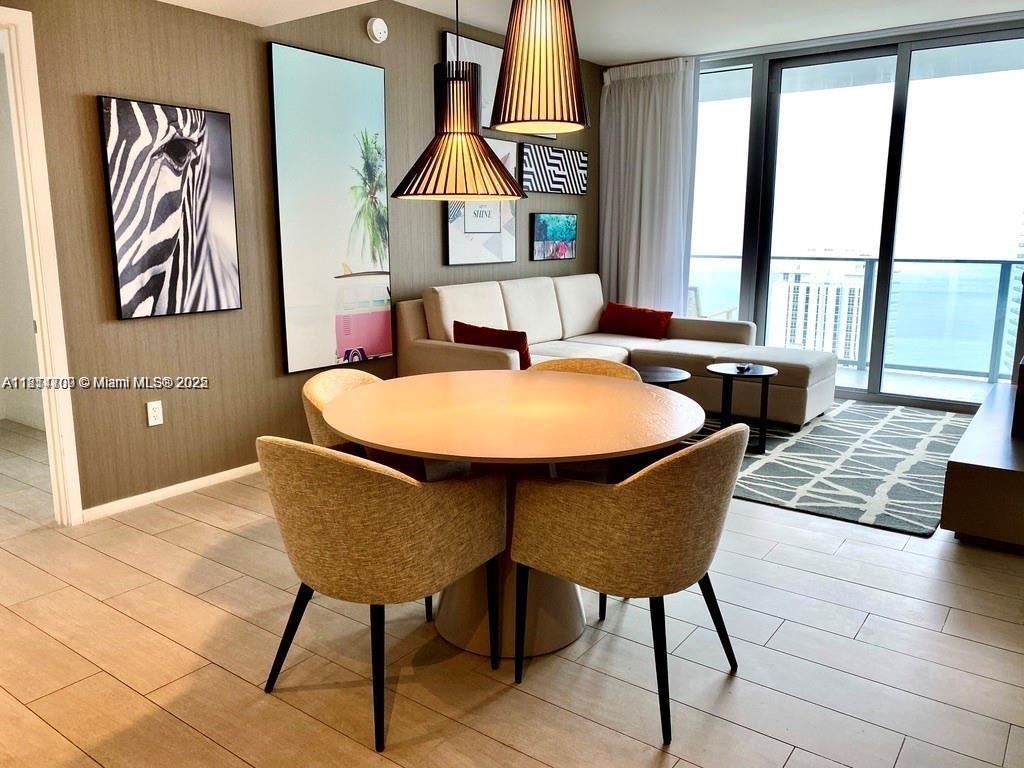 Hyde Beach House - Residential