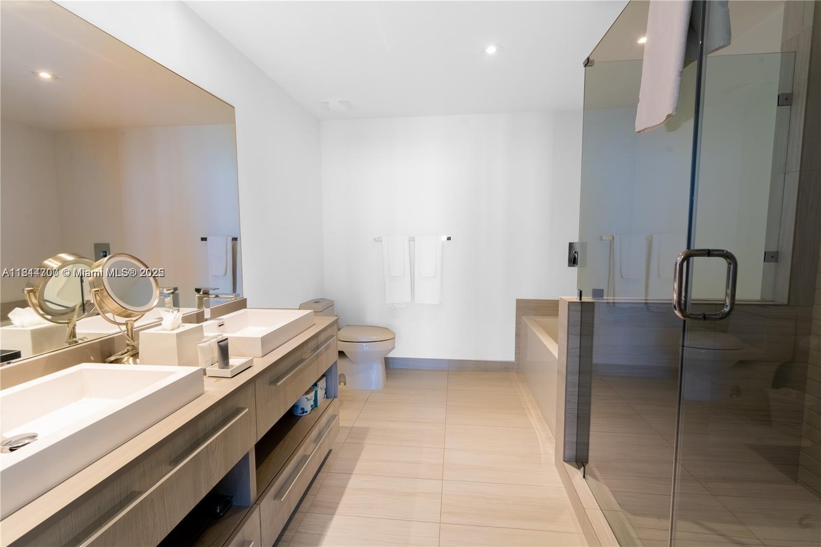 Hyde Beach House - Residential