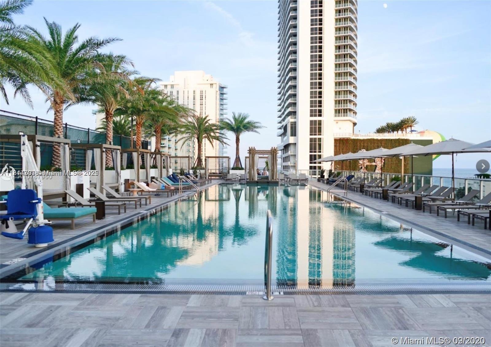 Hyde Beach House - Residential