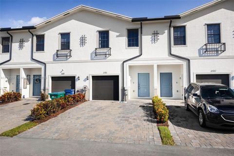 656 SW 12th St Florida City FL 33034