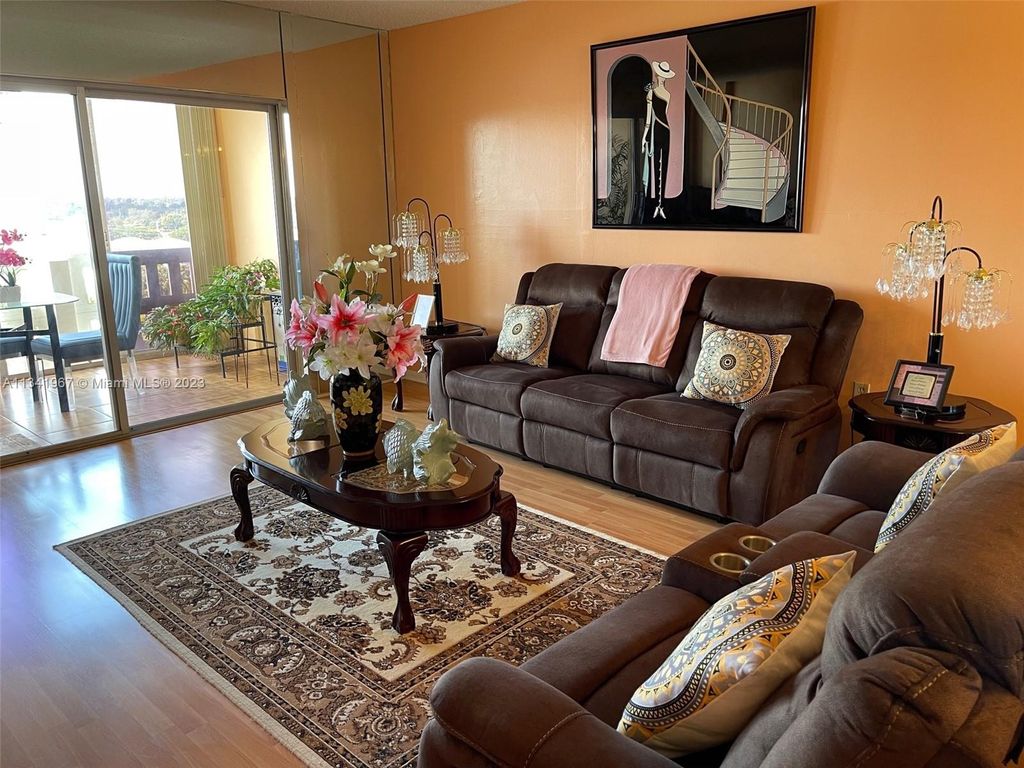 Photo of 4001 Hillcrest Dr #808, Hollywood, FL 33021 (MLS # A11341967)