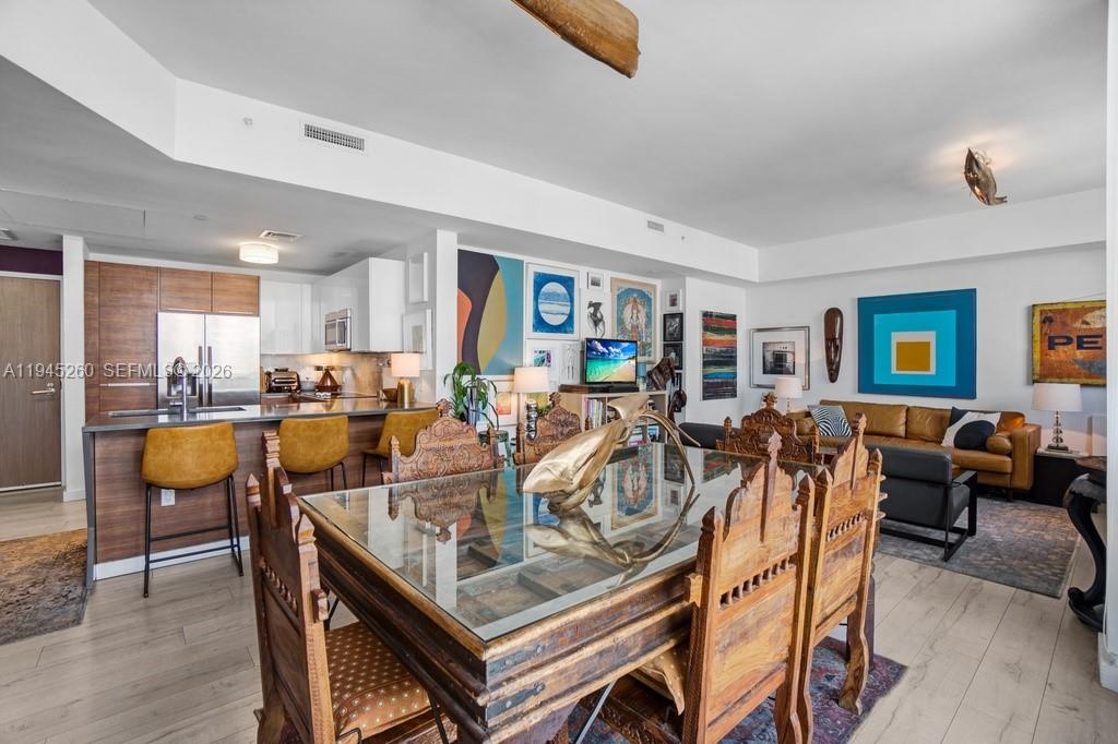 THE CRIMSON CONDO - Residential