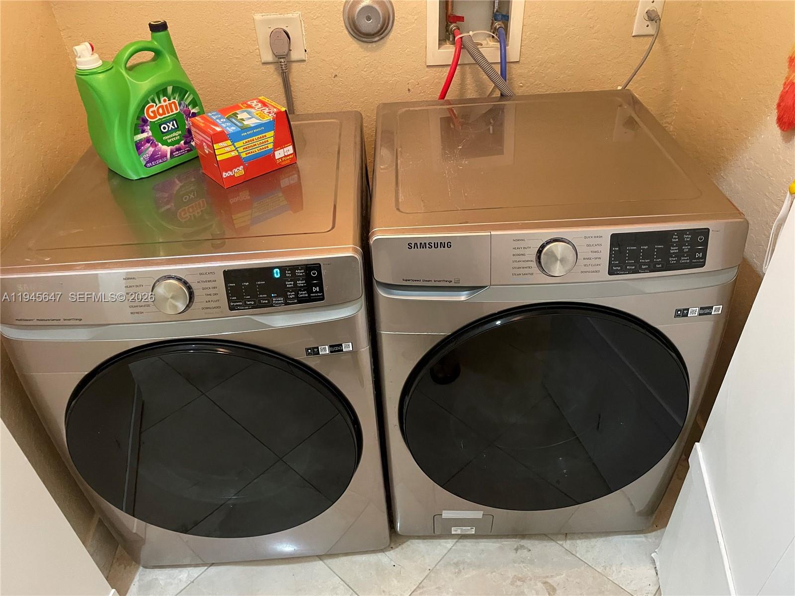 PORTOFINO OAKS - Residential