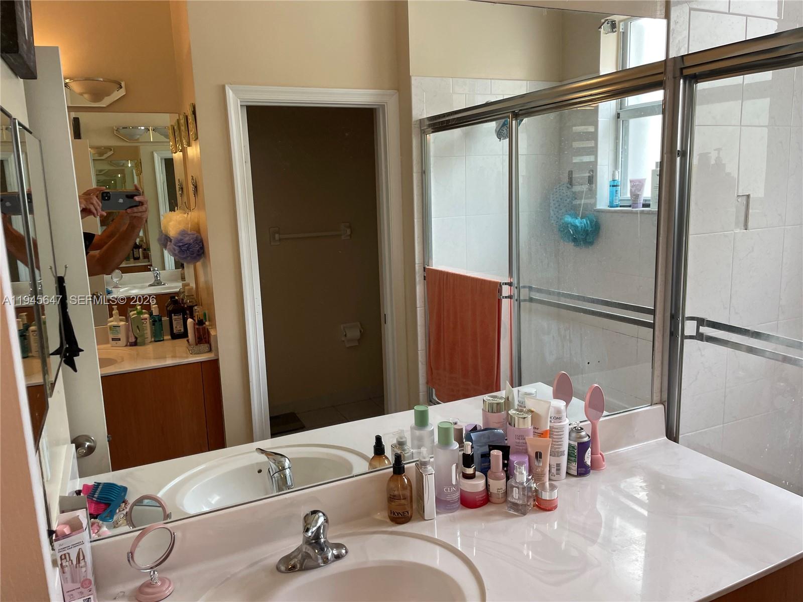 PORTOFINO OAKS - Residential