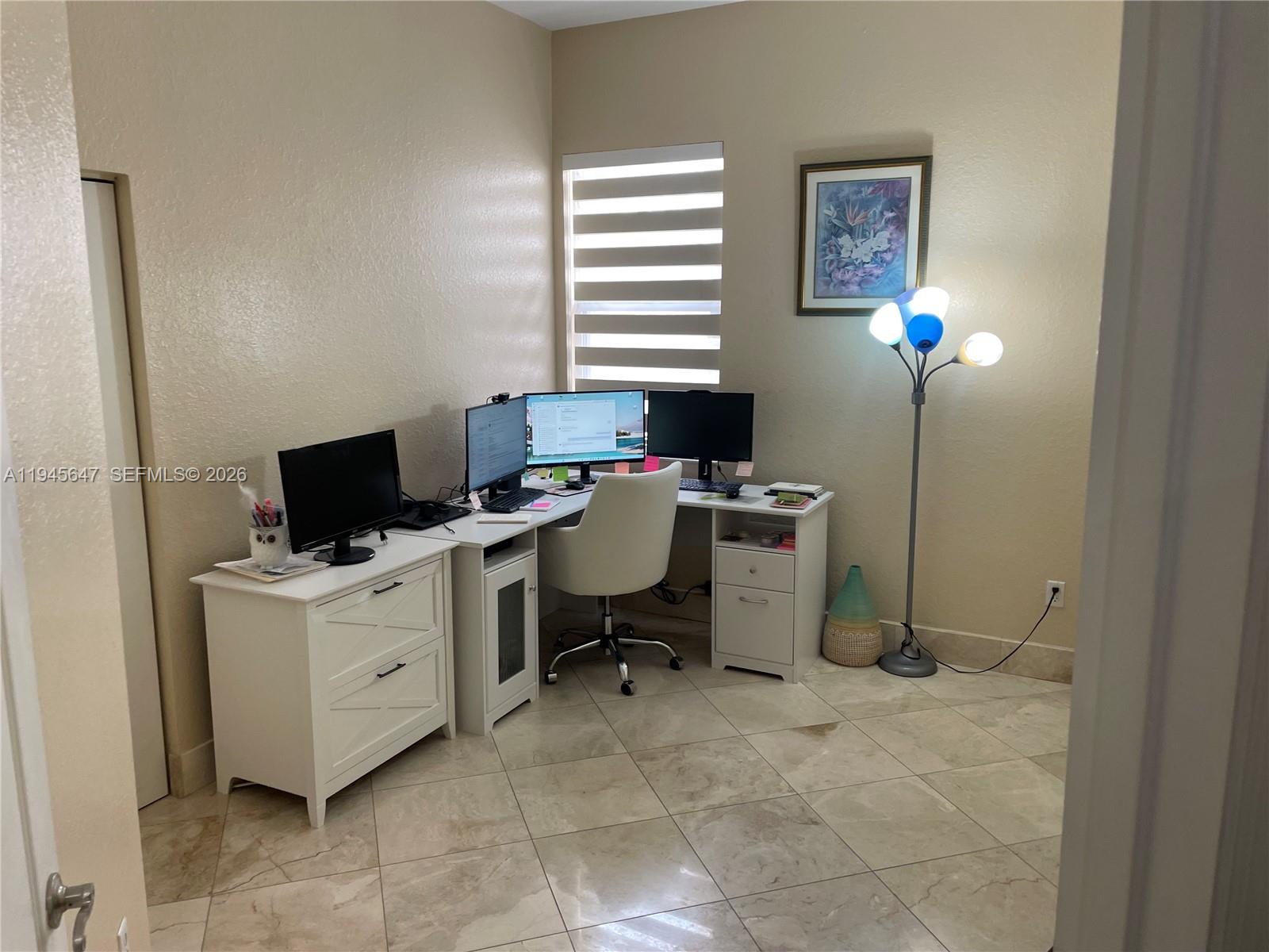 PORTOFINO OAKS - Residential