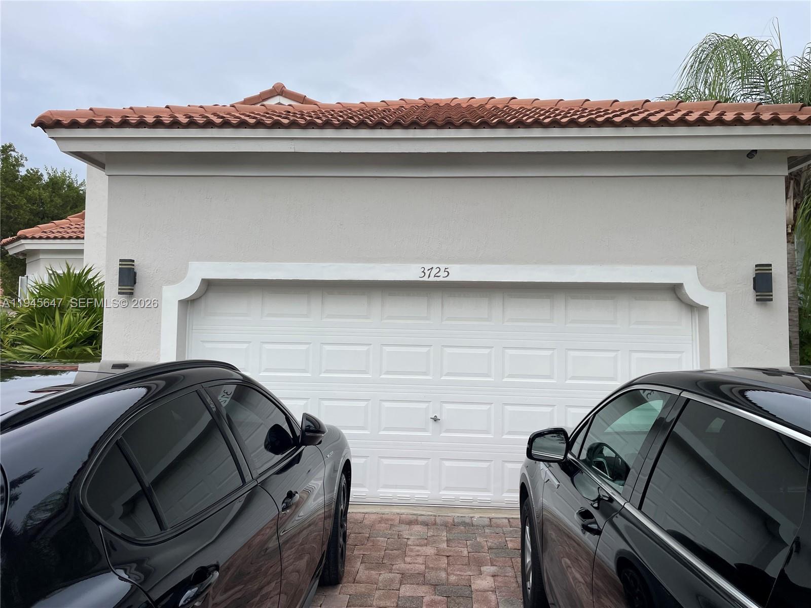 PORTOFINO OAKS - Residential