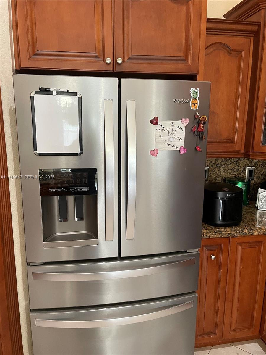 PORTOFINO OAKS - Residential