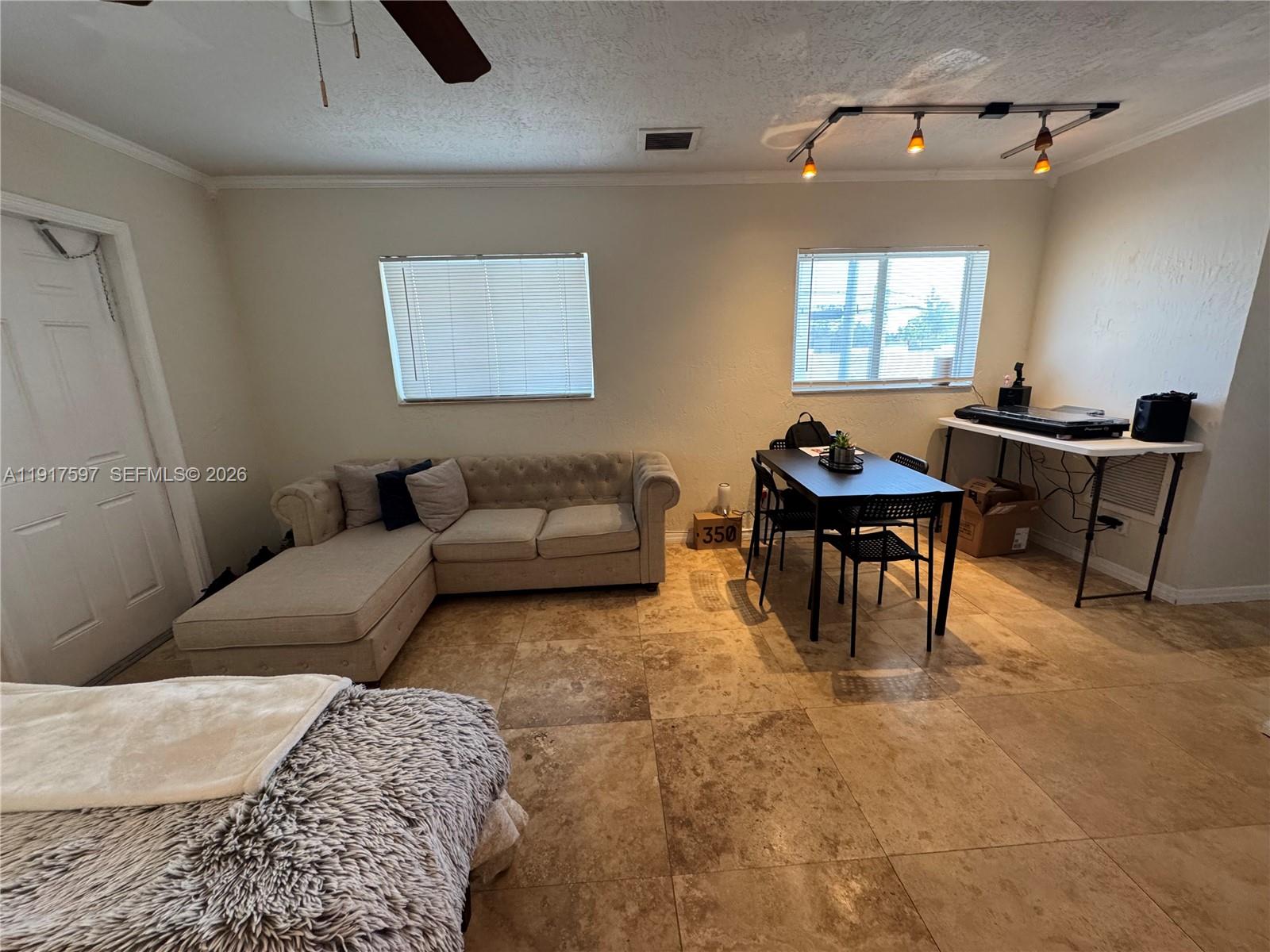 LUCAYA CONDO - Residential Lease