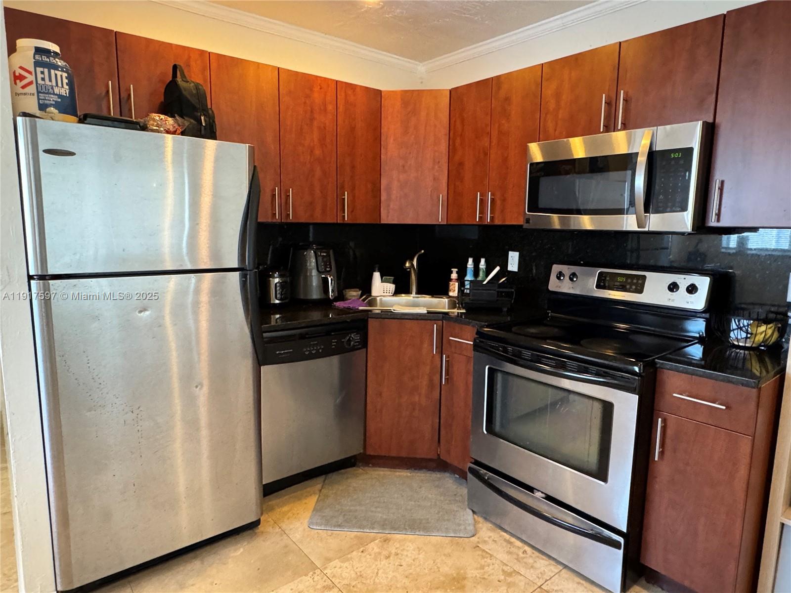 LUCAYA CONDO - Residential Lease