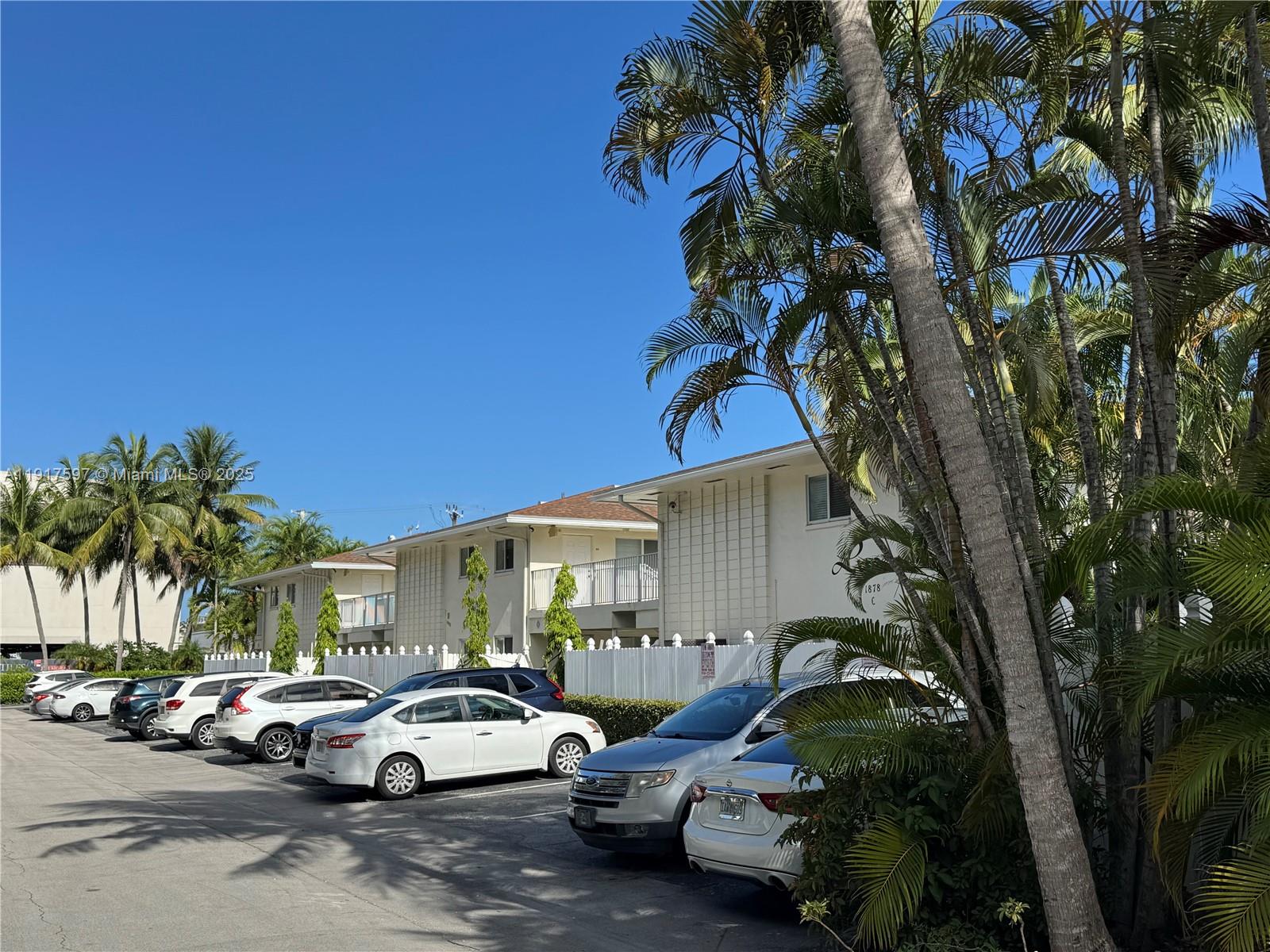 LUCAYA CONDO - Residential Lease