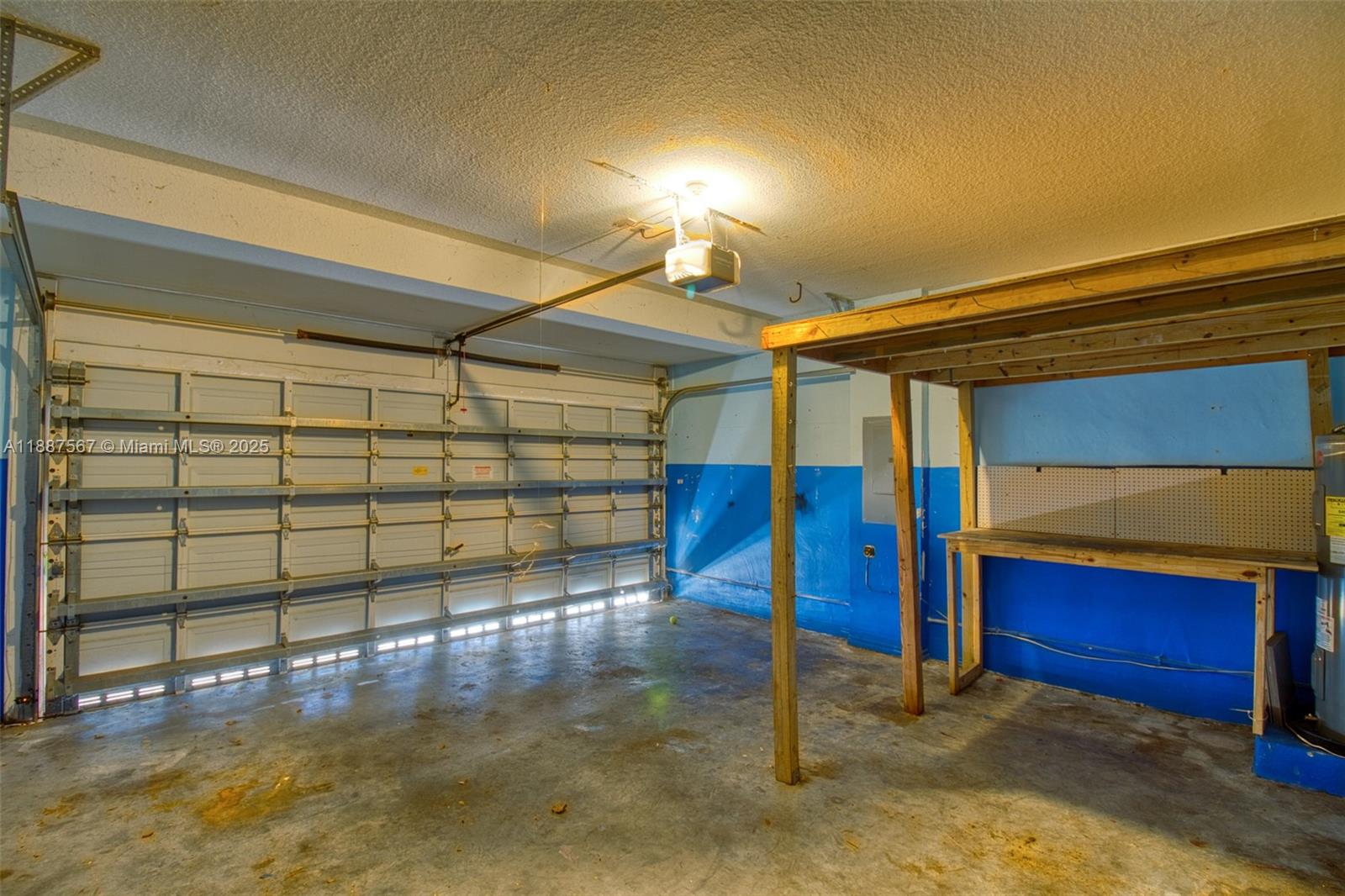 MAPLE RIDGE - Residential Lease