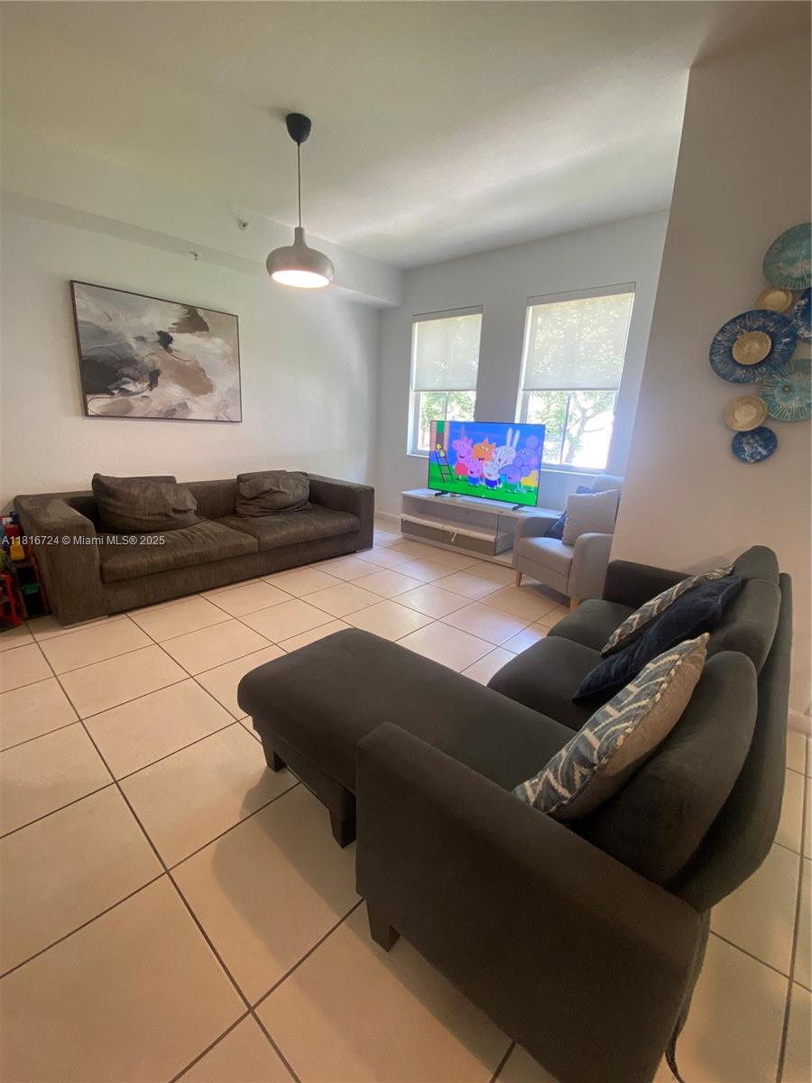 ST MORITZ AT DORAL CONDO - Residential