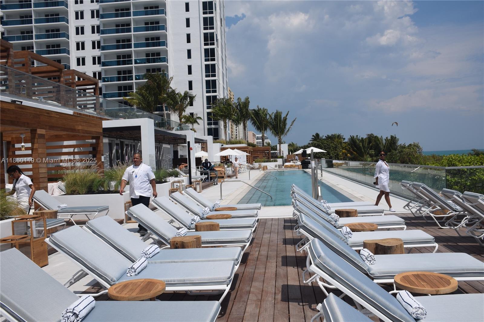 RONEY PALACE CONDO - Residential Lease