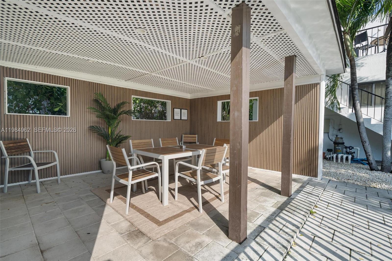 STUARTS SUB - Residential Lease