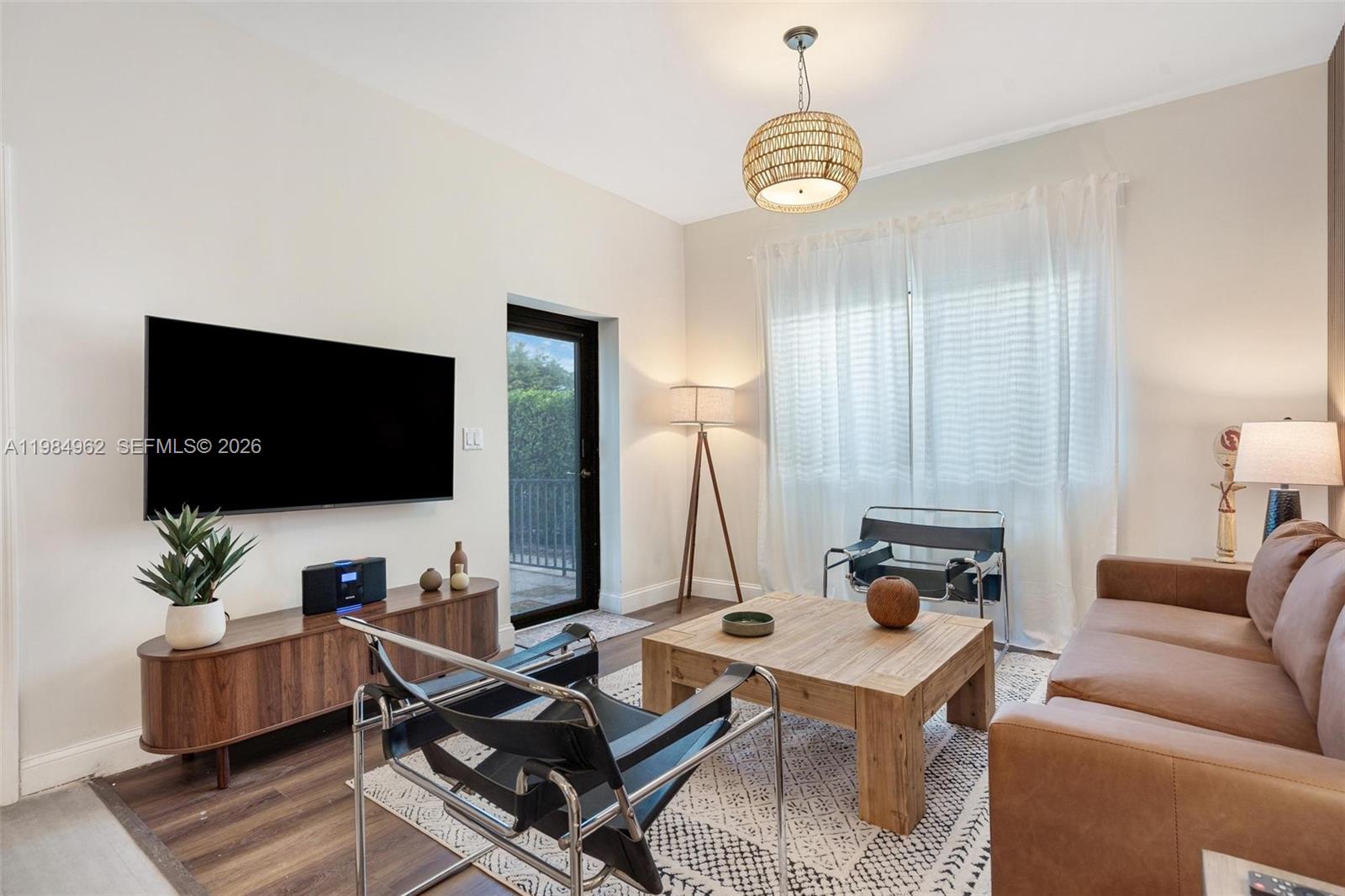 STUARTS SUB - Residential Lease