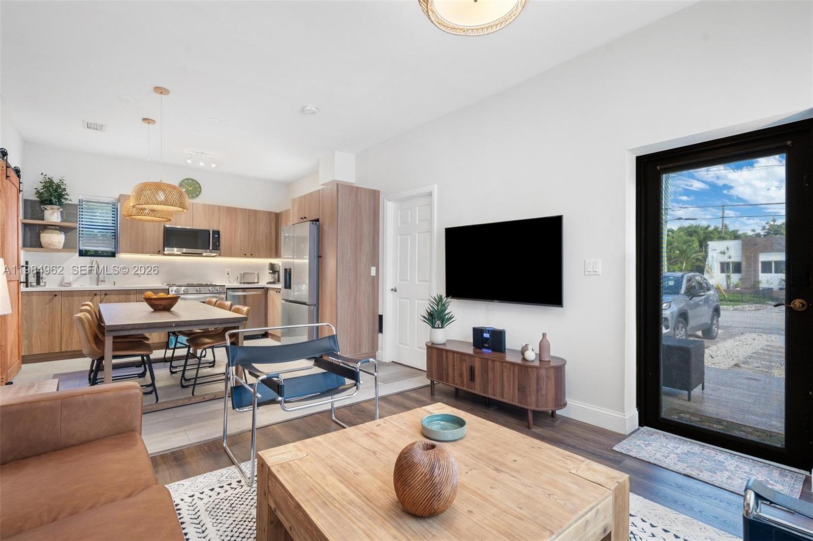 STUARTS SUB - Residential Lease