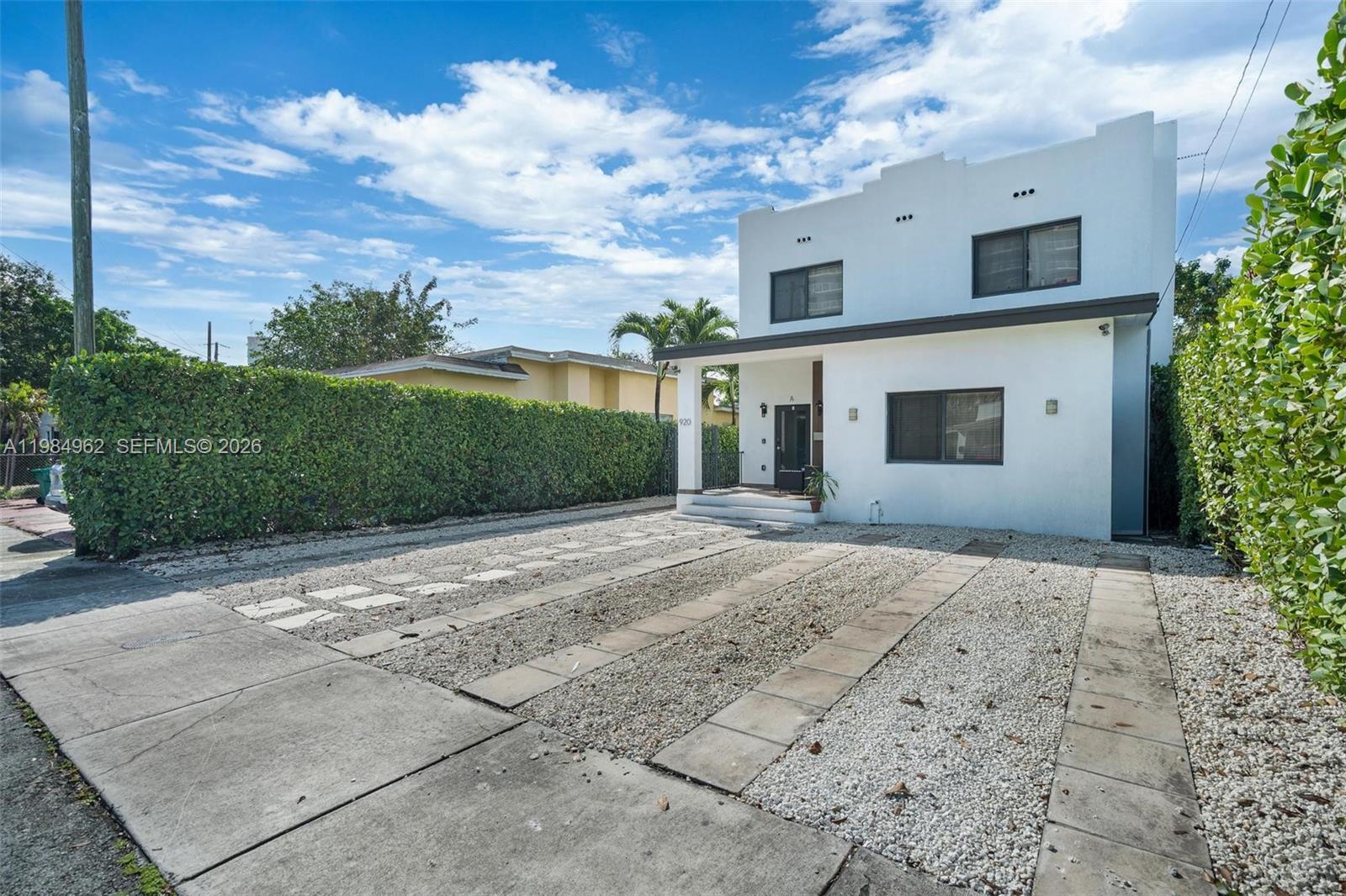 STUARTS SUB - Residential Lease