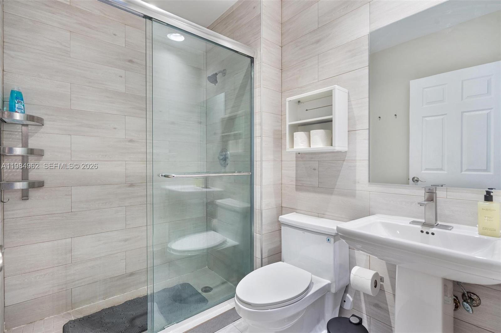 STUARTS SUB - Residential Lease