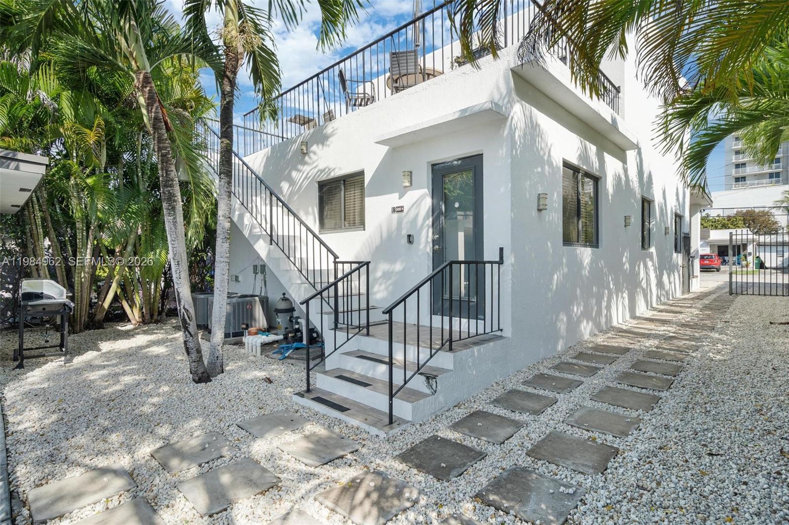 STUARTS SUB - Residential Lease