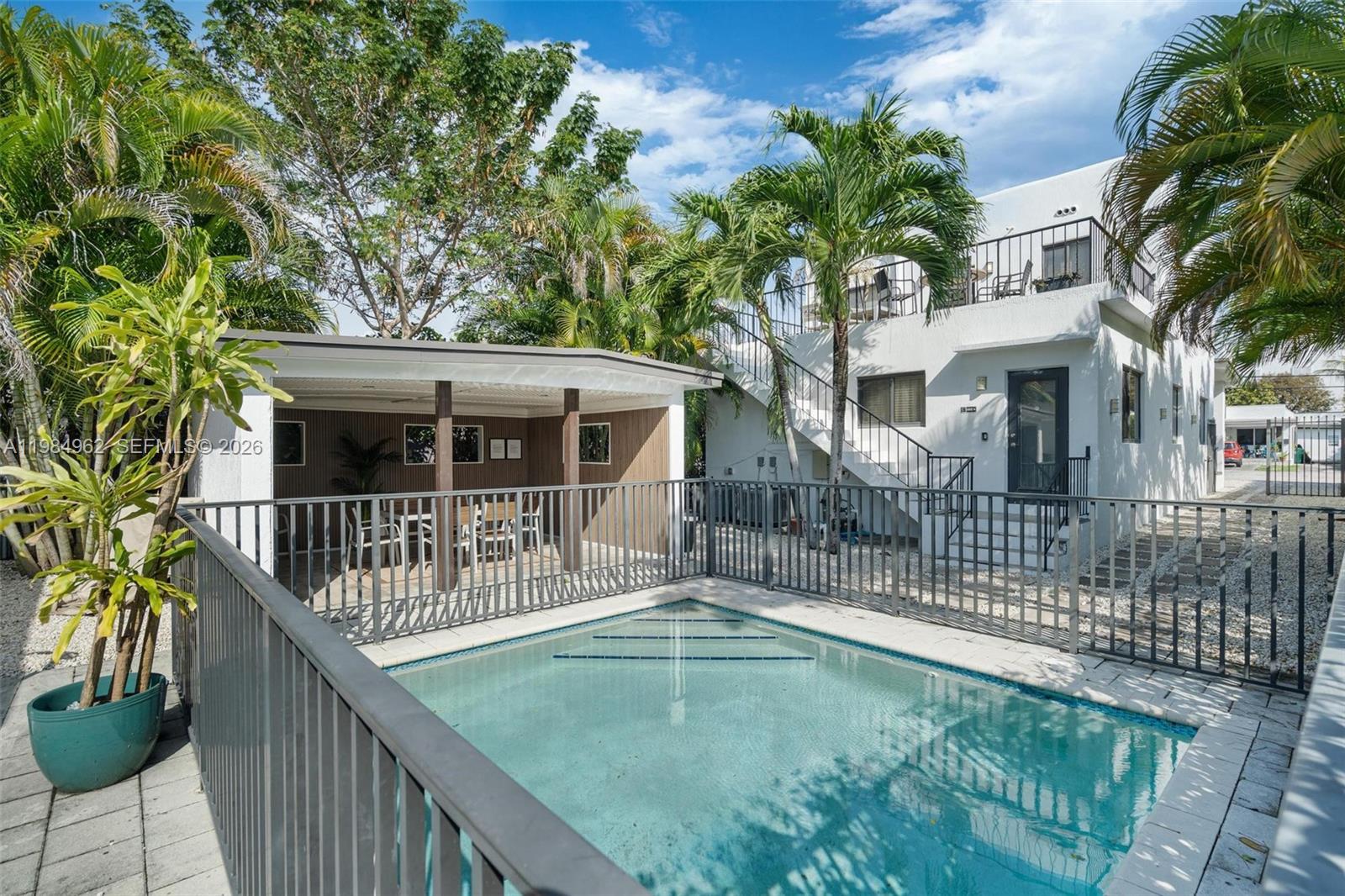 STUARTS SUB - Residential Lease