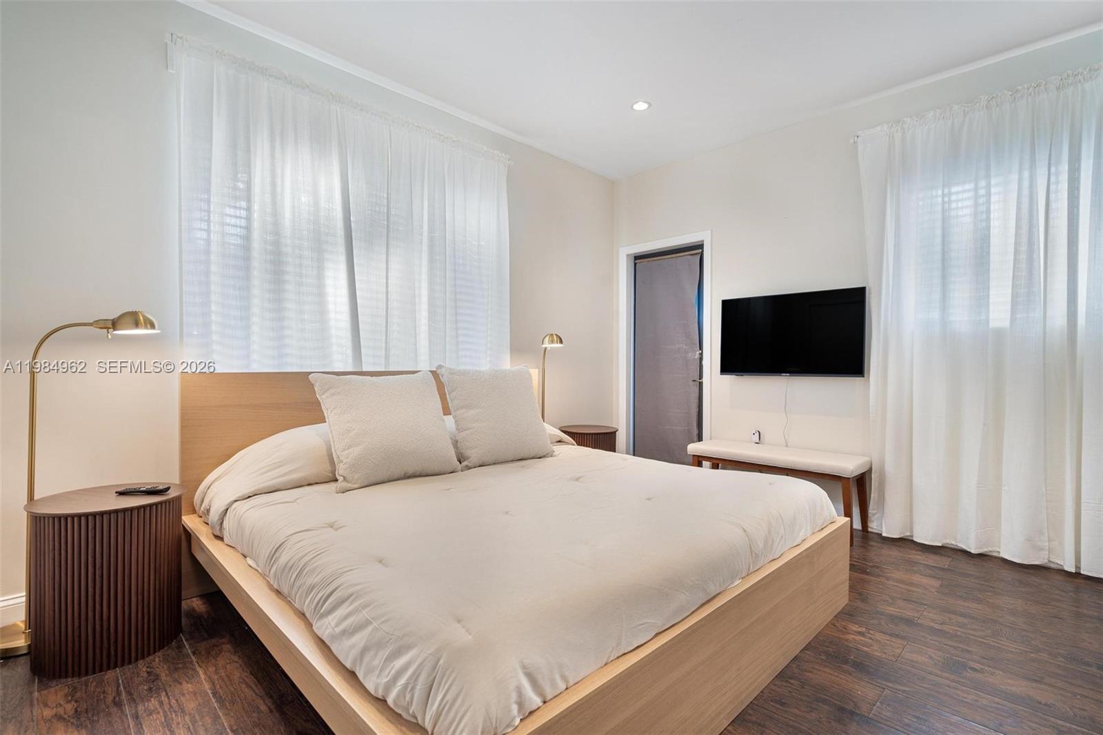 STUARTS SUB - Residential Lease