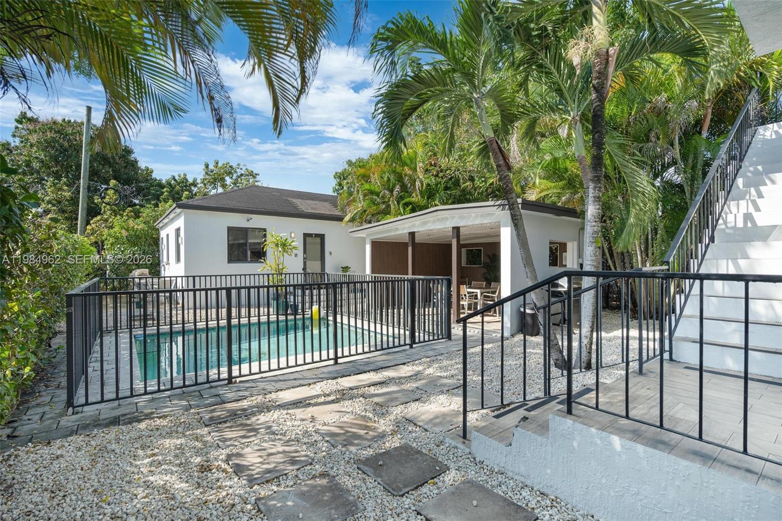 STUARTS SUB - Residential Lease