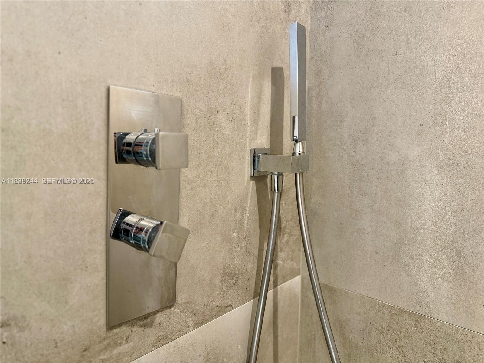 ARETA ESTS SEC 6 - Residential