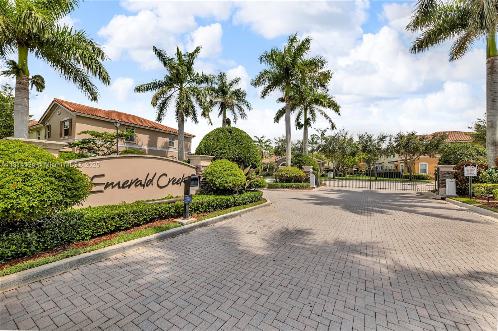 12441 Emerald Creek Mnr