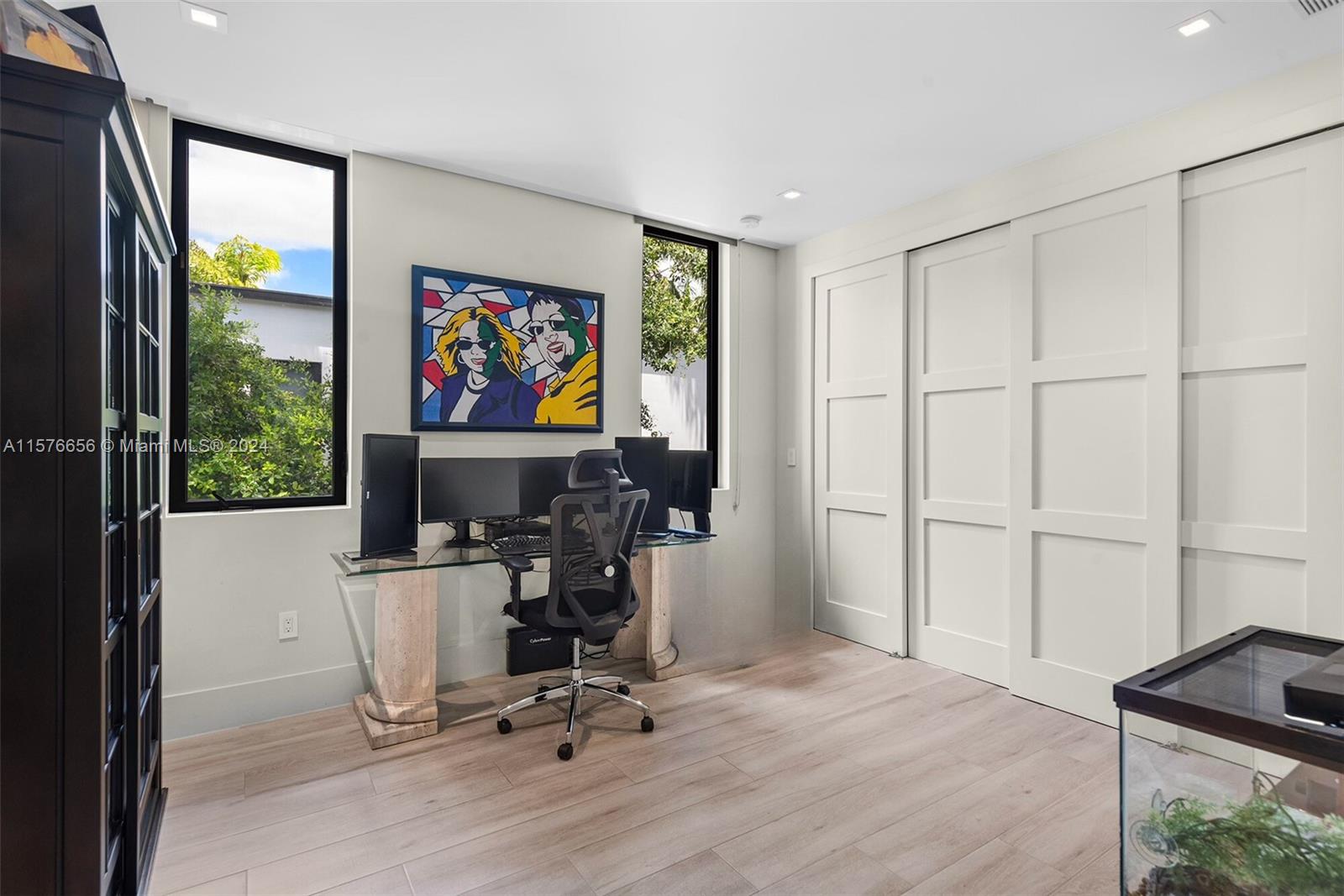 HARDING GROVE OAK - Residential