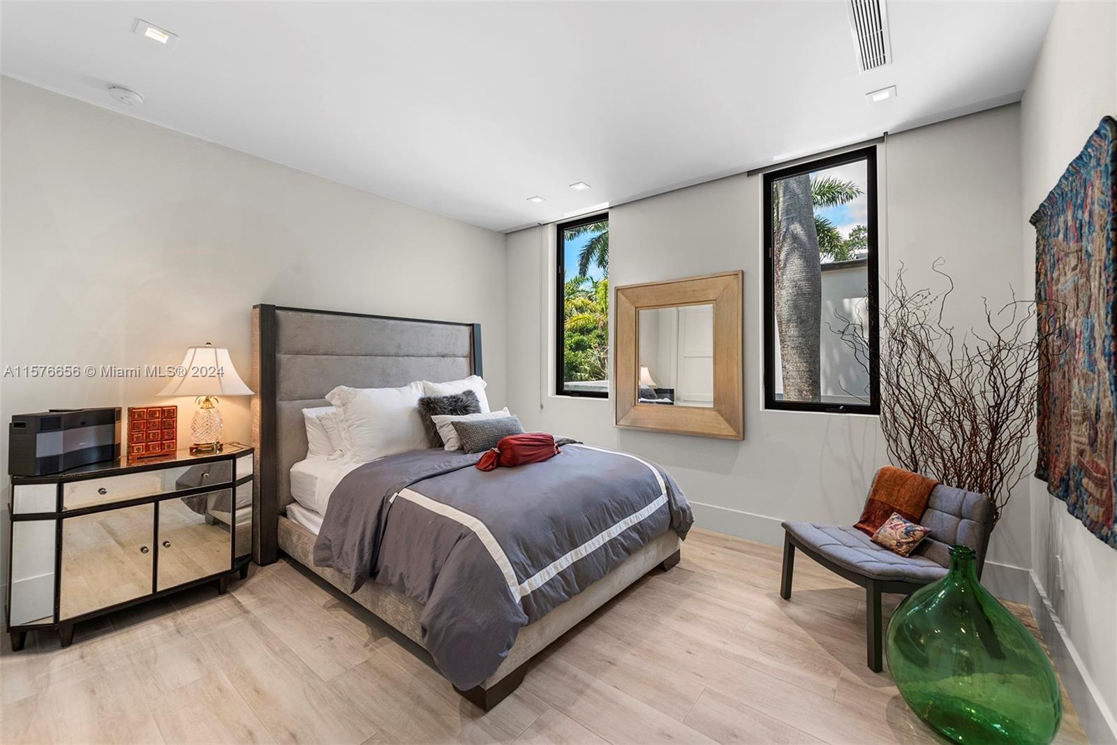 HARDING GROVE OAK - Residential