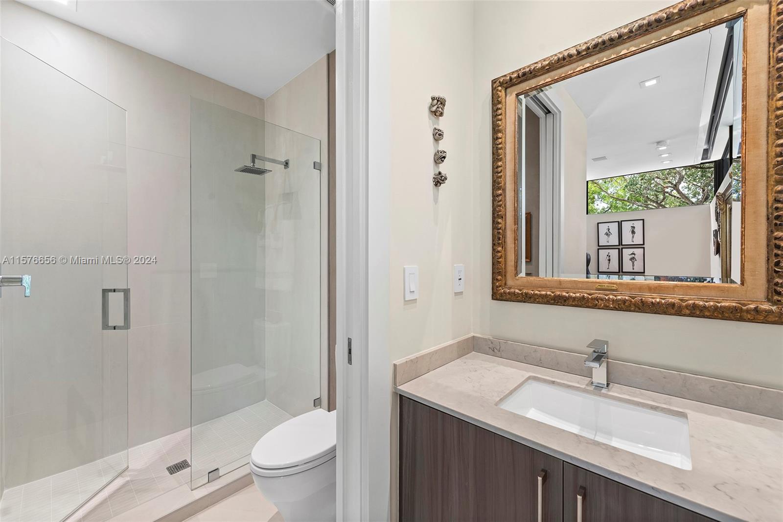 HARDING GROVE OAK - Residential