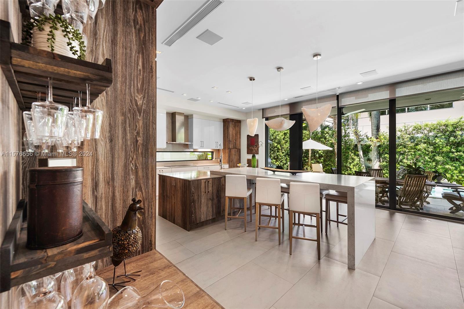 HARDING GROVE OAK - Residential