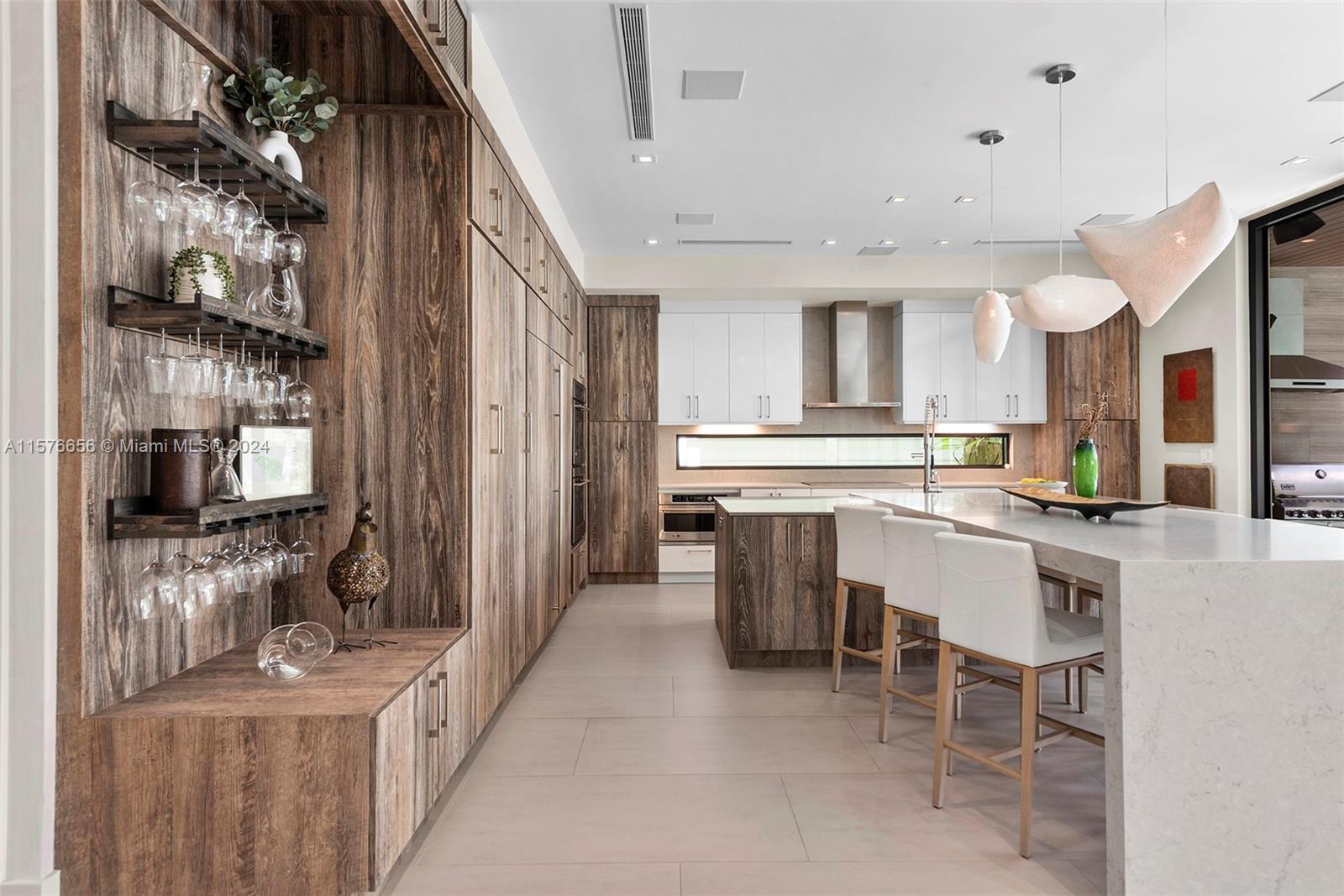 HARDING GROVE OAK - Residential