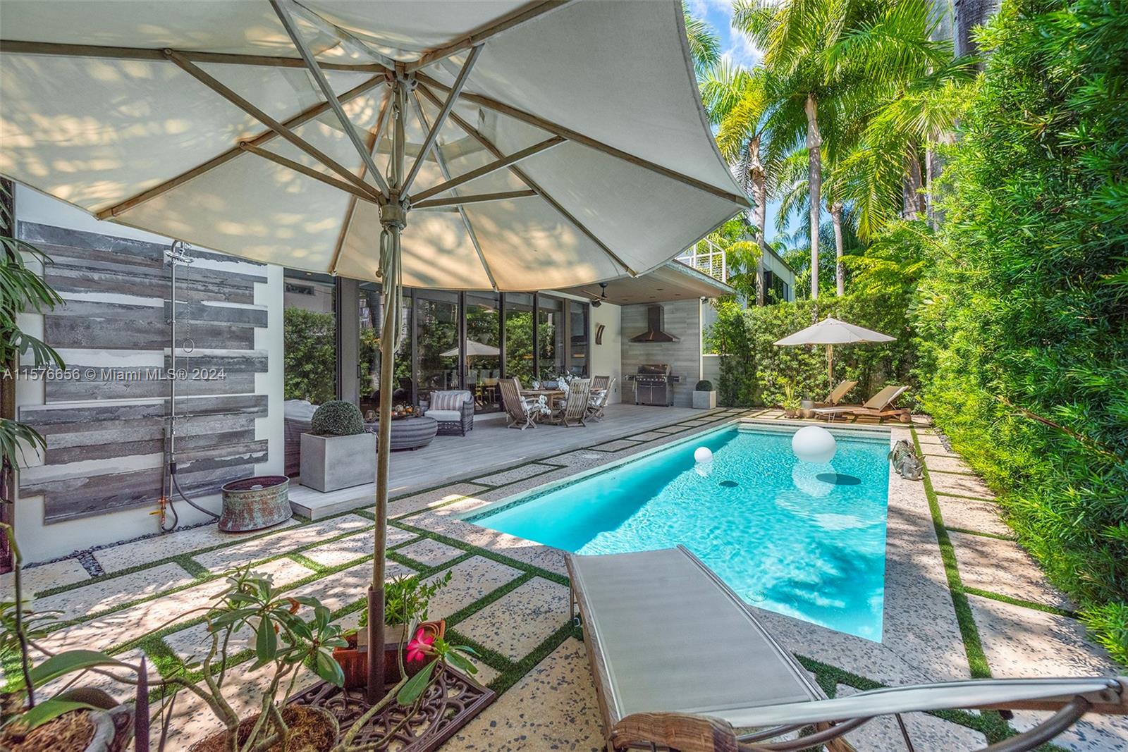 HARDING GROVE OAK - Residential