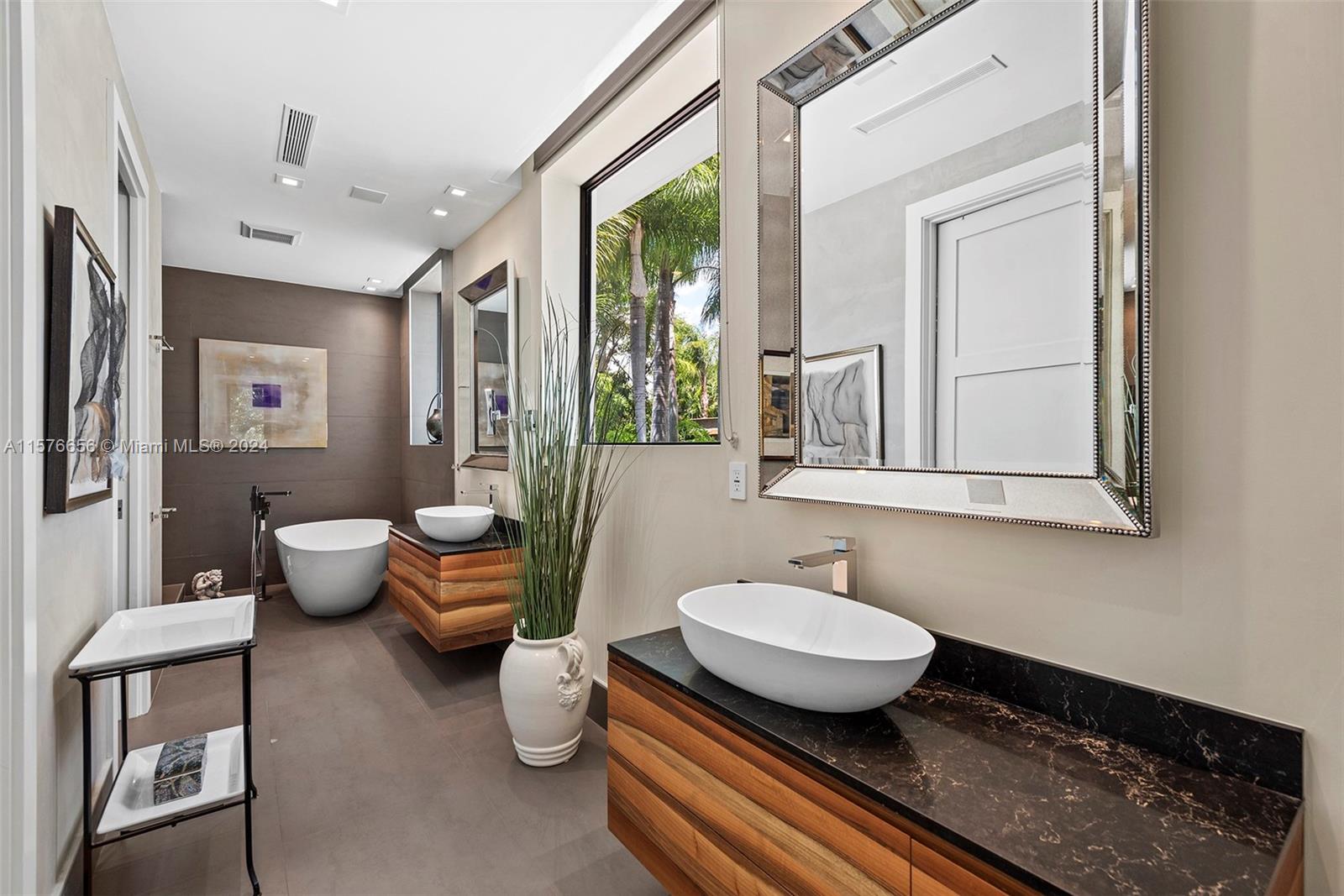 HARDING GROVE OAK - Residential