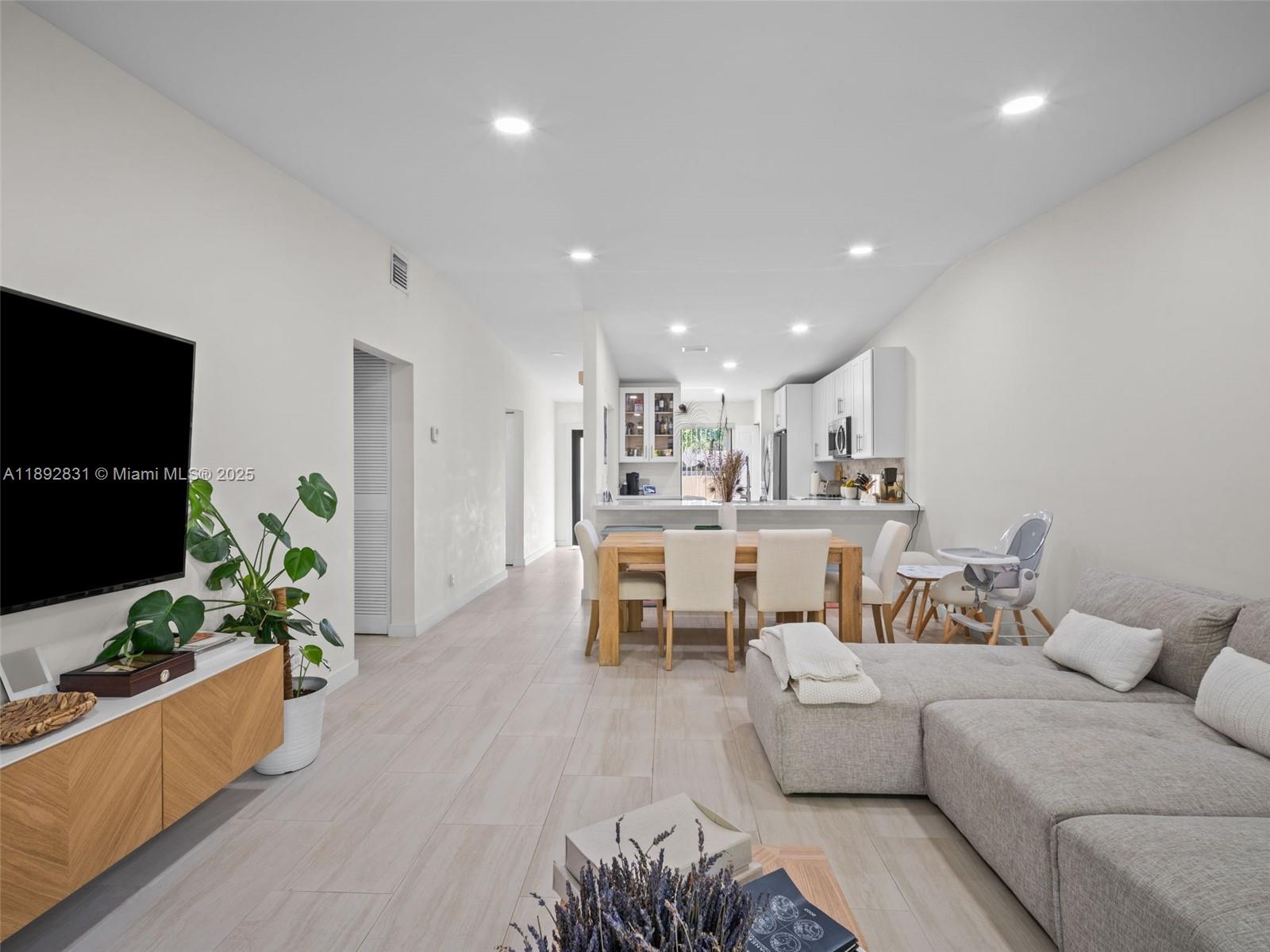 HEFTLER TOWNHOUSES - Residential