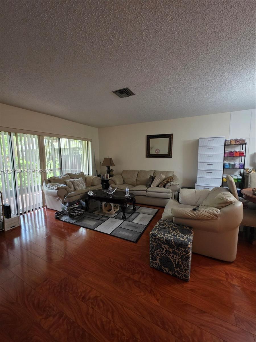 TARTAN COCONUT CREEK PHAS - Residential