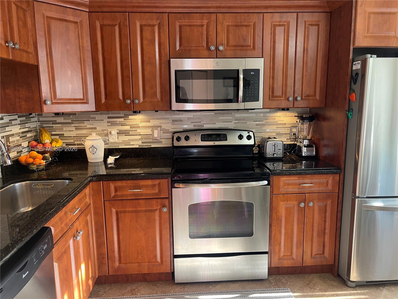 TARTAN COCONUT CREEK PHAS - Residential