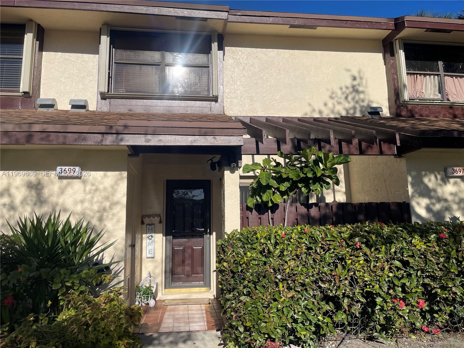 TARTAN COCONUT CREEK PHAS - Residential